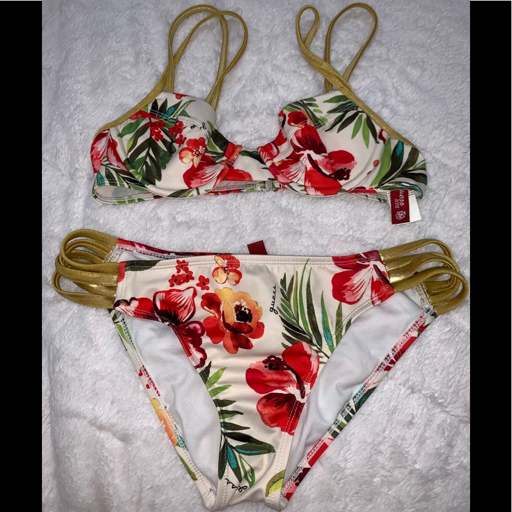 Guess floral bikini.
